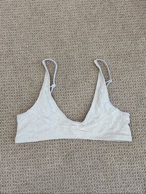 FP beach White Lace Bikini Top - Delicate Floral Swim Bralette